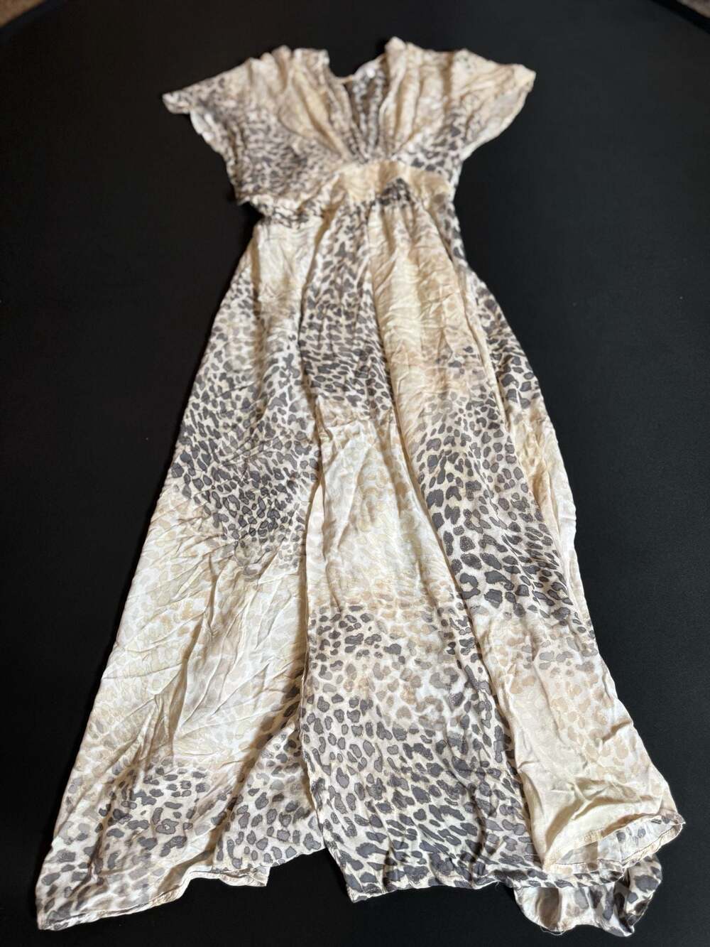 Olivaceous Leopard Print Smocked Waist Maxi Dress Size L
